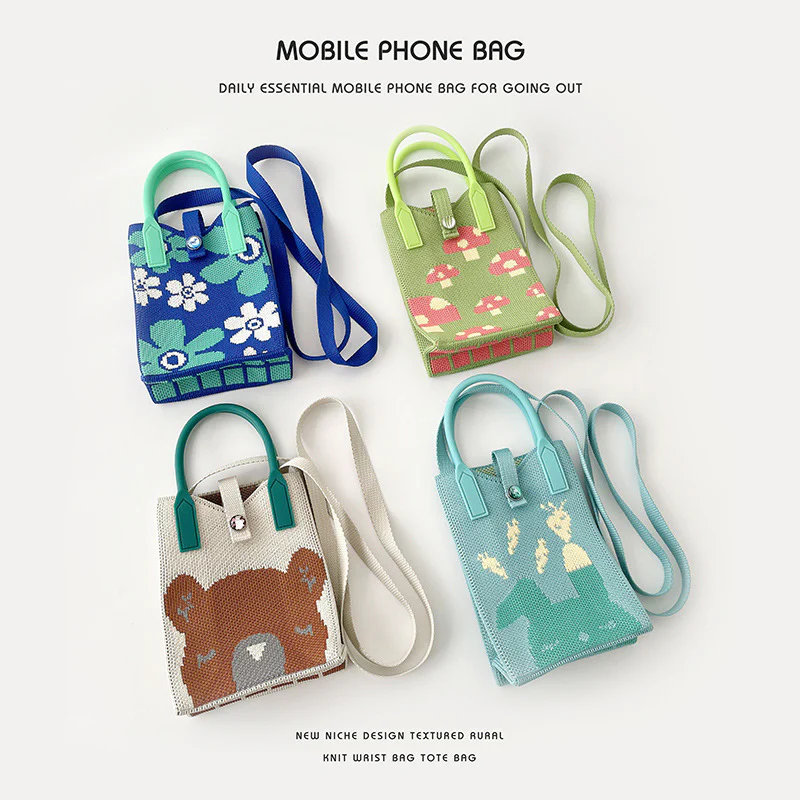 Bear Mini Crossbody Knitted Bag - Image 3