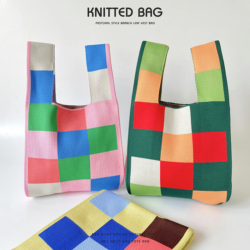 Checkerboard knit tote - Image 4