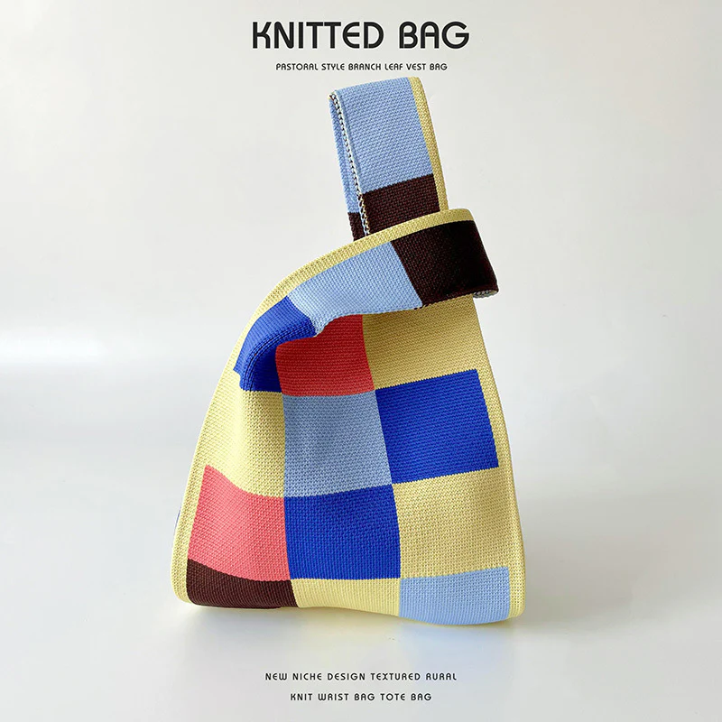 Checkerboard knit tote - Image 9