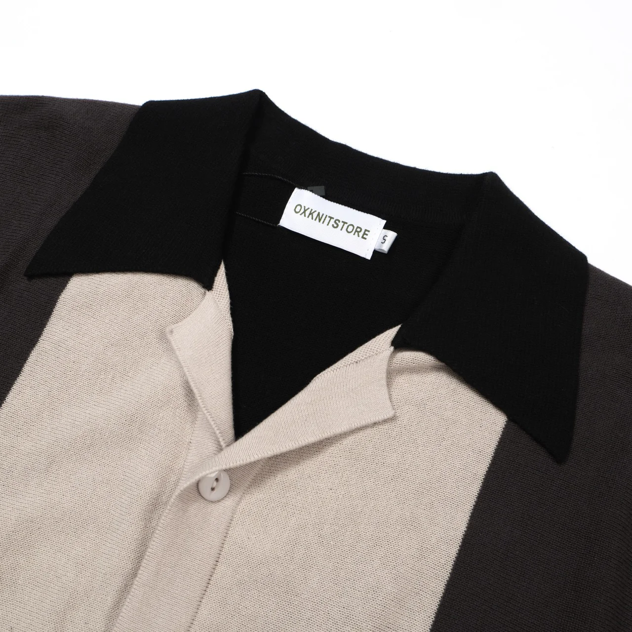 Men's 60s Mod Black & Gray Knit Button Shirt โ Diamond Chest Detail - Image 3