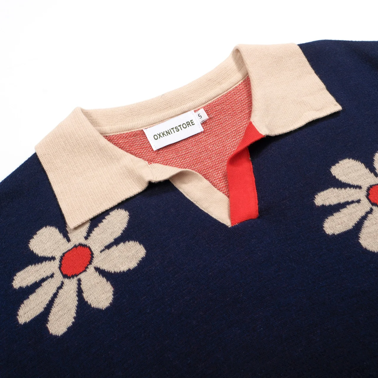 Men’s Retro 1970s Flower Knit Polo Shirt – Vintage Navy with Daisy Pattern - Image 4