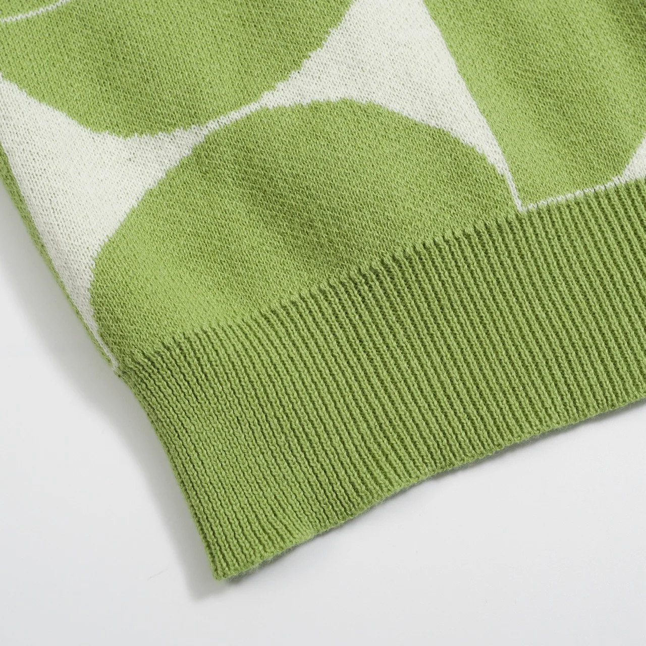 Men's Retro Knit Polo – Vintage Green Geometric Button-Up Shirt - Image 6