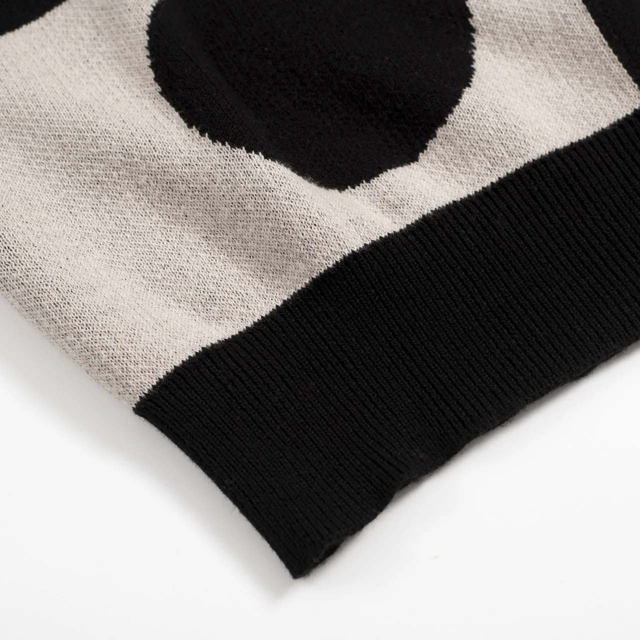 Men’s Vintage 1960s MOD Knit Polo Shirt – Retro Black & Gary Geometric Pattern - Image 6