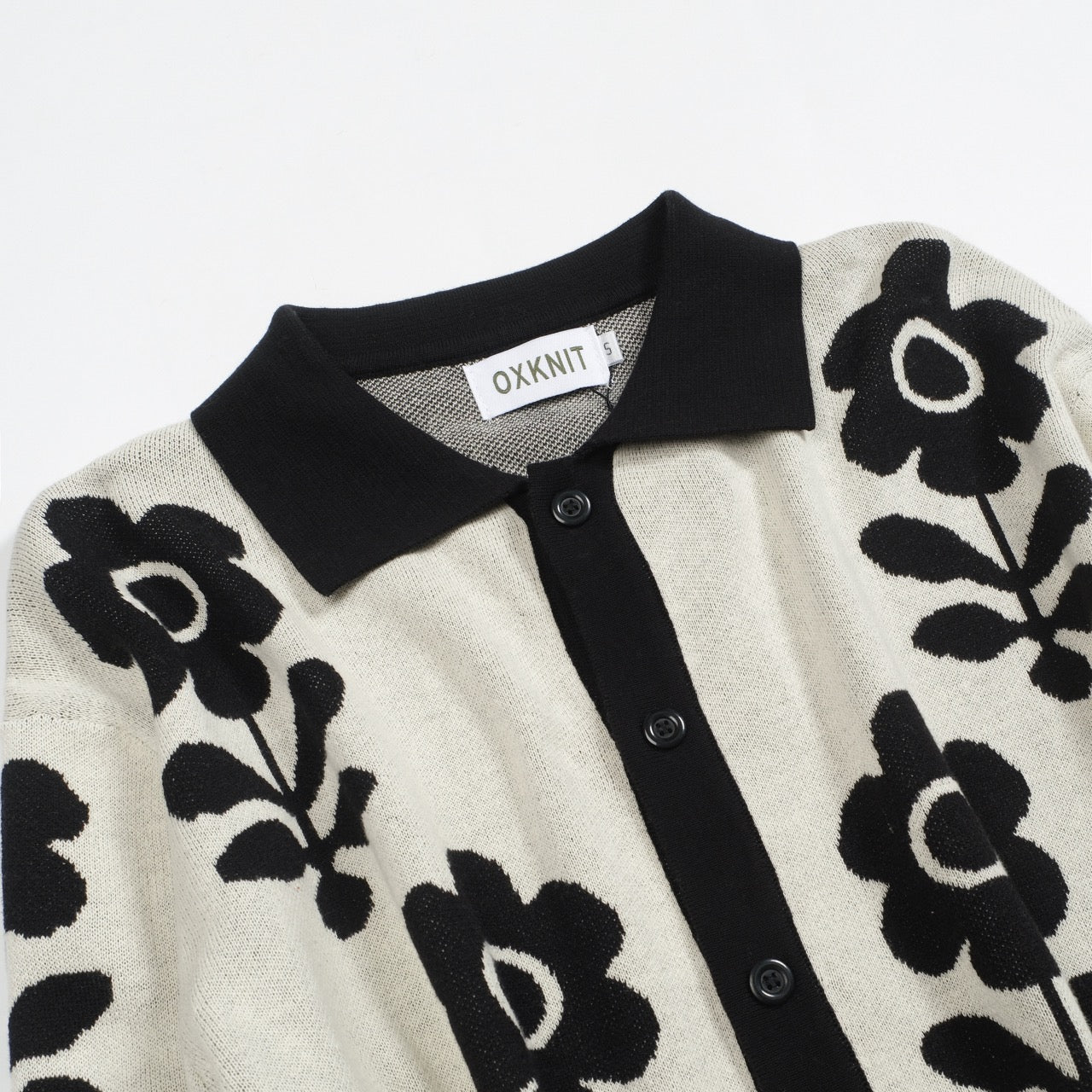 Men's black floral jacquard vintage knitted cardigan - Image 10