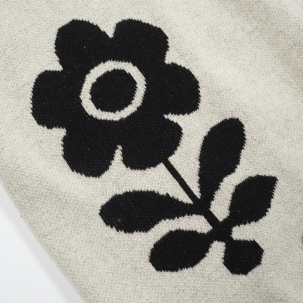 Men's black floral jacquard vintage knitted cardigan - Image 2
