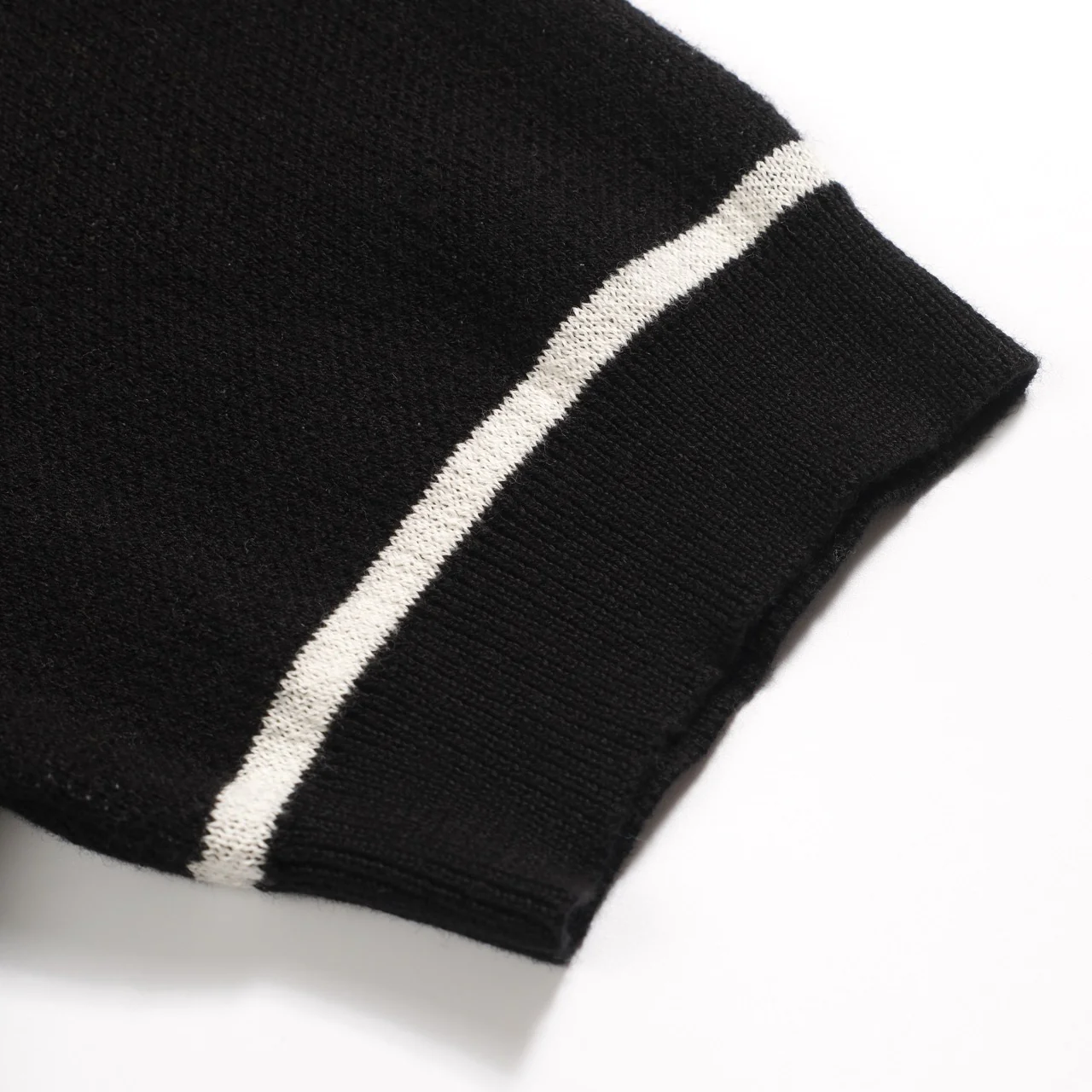 Men's black rose jacquard vintage V-neck knitted polo shirt - Image 5