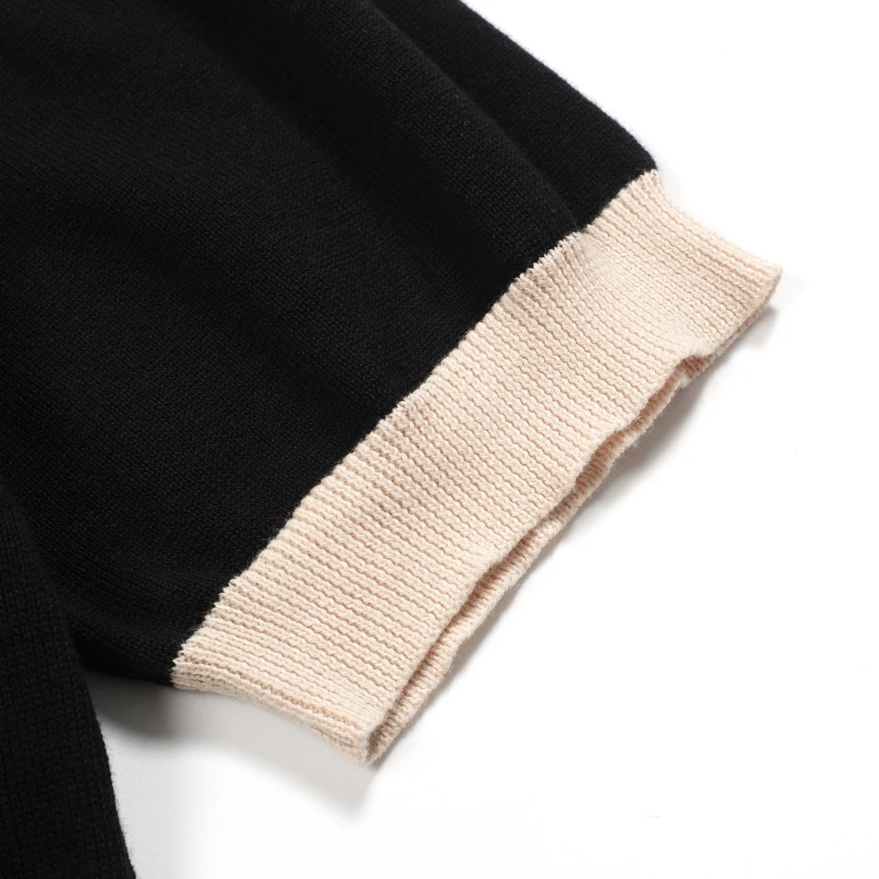 Men's black vintage 1977 jacquard knit T-shirt - Image 8