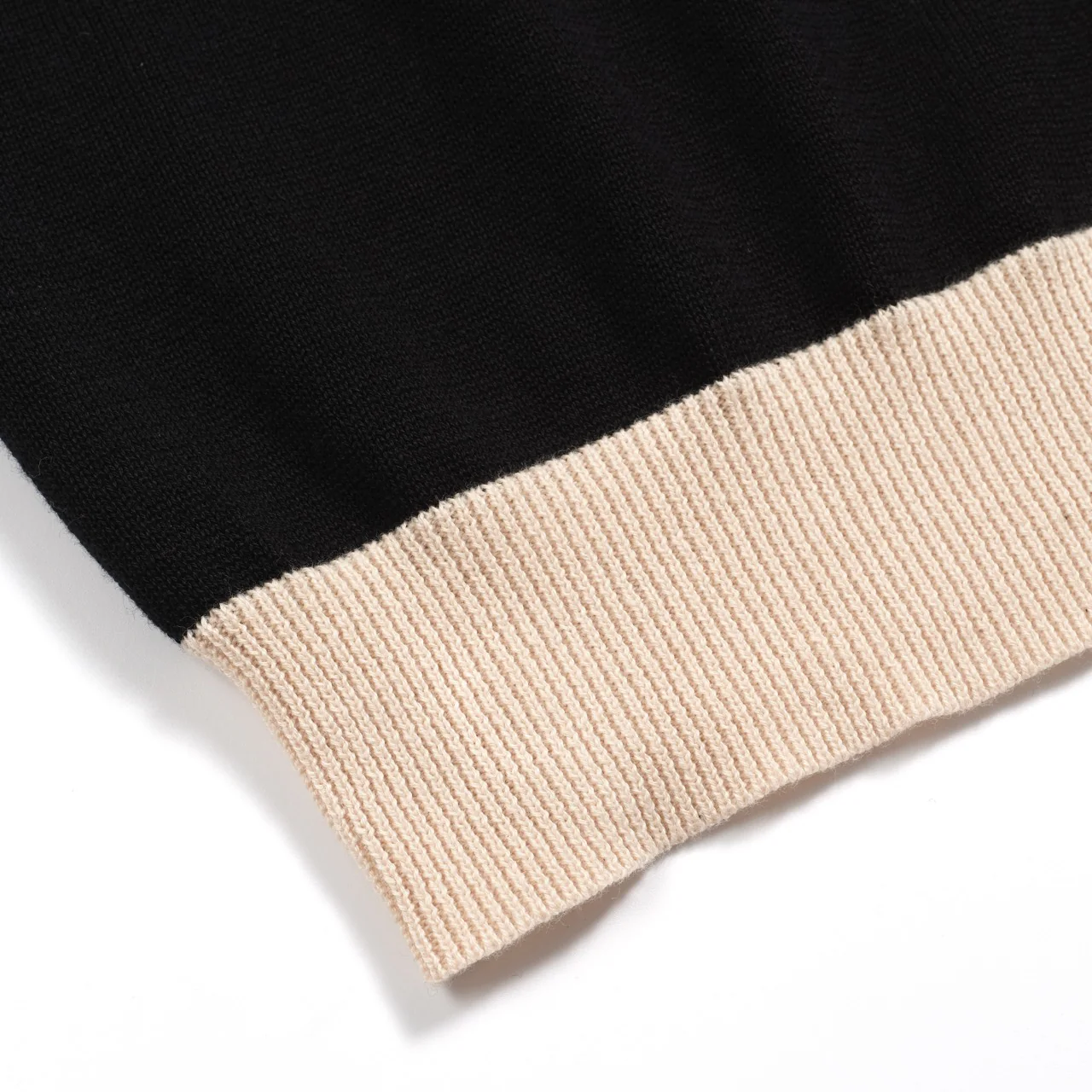 Men's black vintage 1977 jacquard knit T-shirt - Image 9