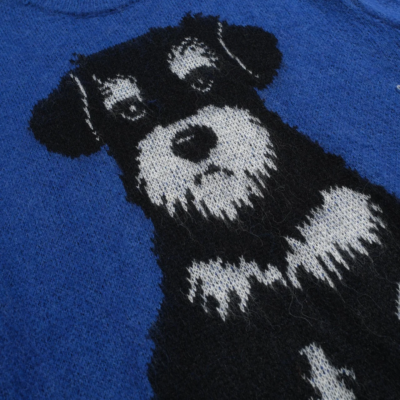 Men's blue vintage dog jacquard plush knitwear - Image 2