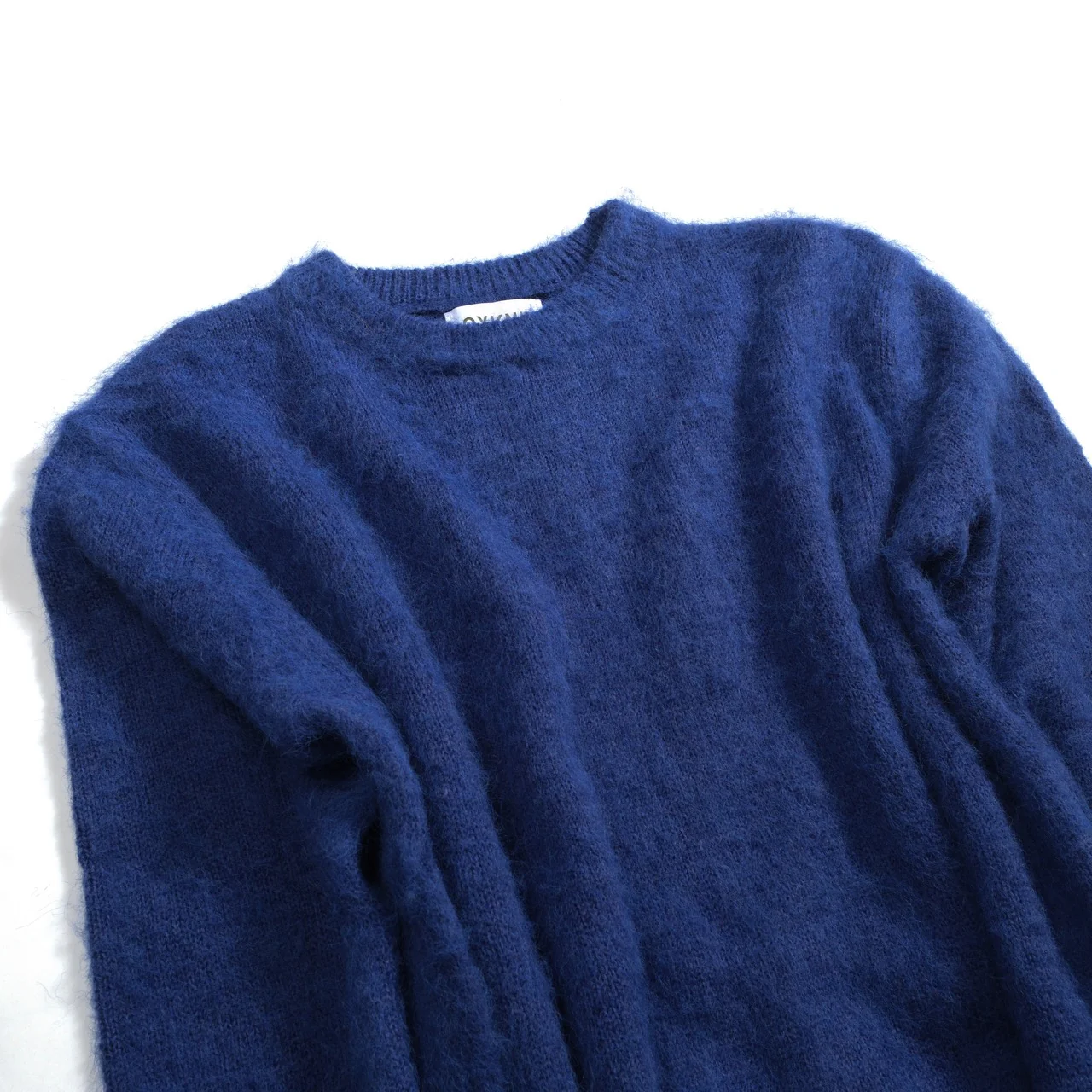 Men's blue vintage plush knit sweater - Image 9