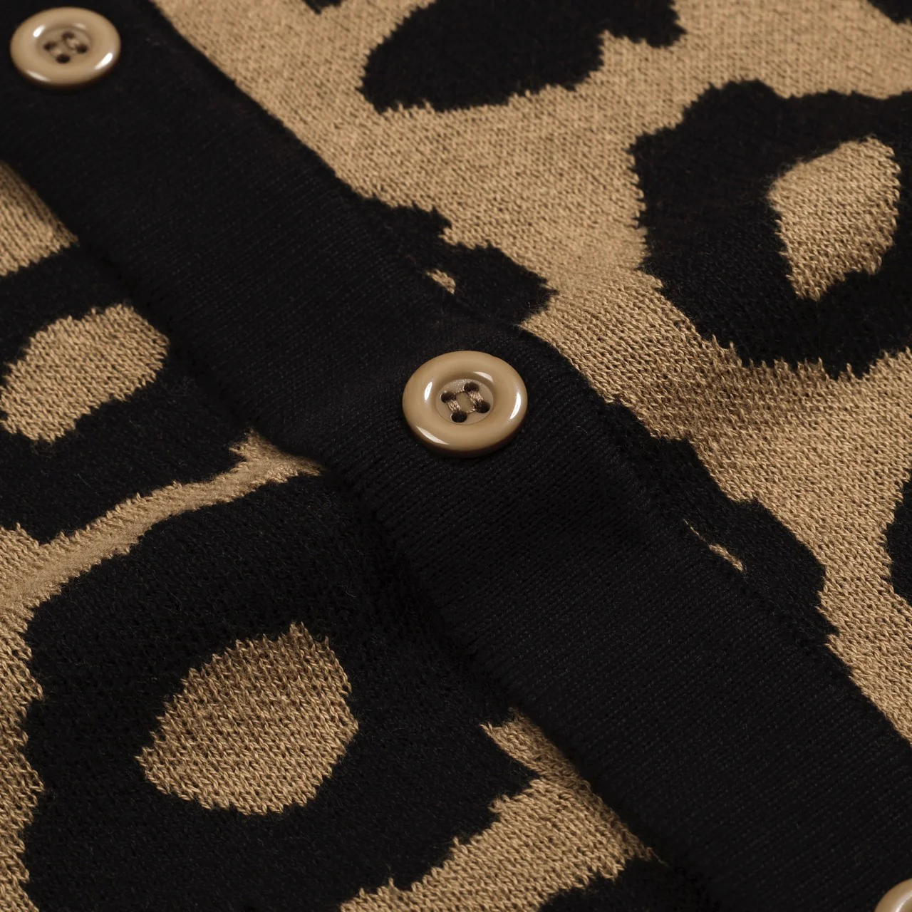 Men's brown leopard print vintage jacquard knitted cardigan - Image 4