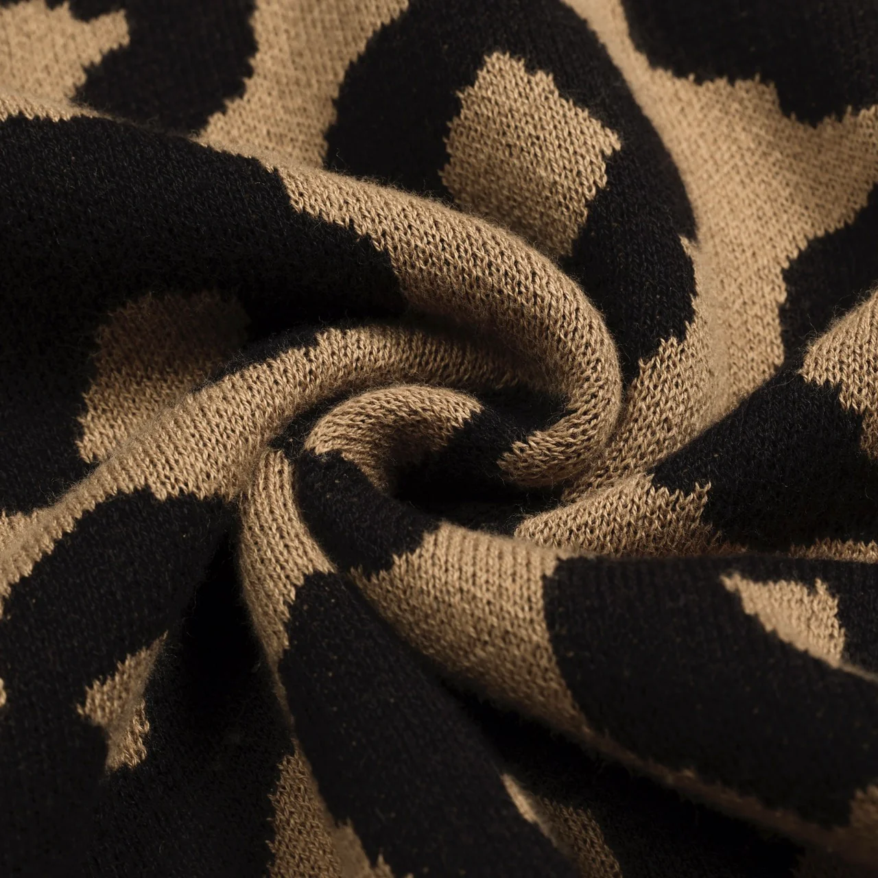 Men's brown leopard print vintage jacquard knitted cardigan - Image 9