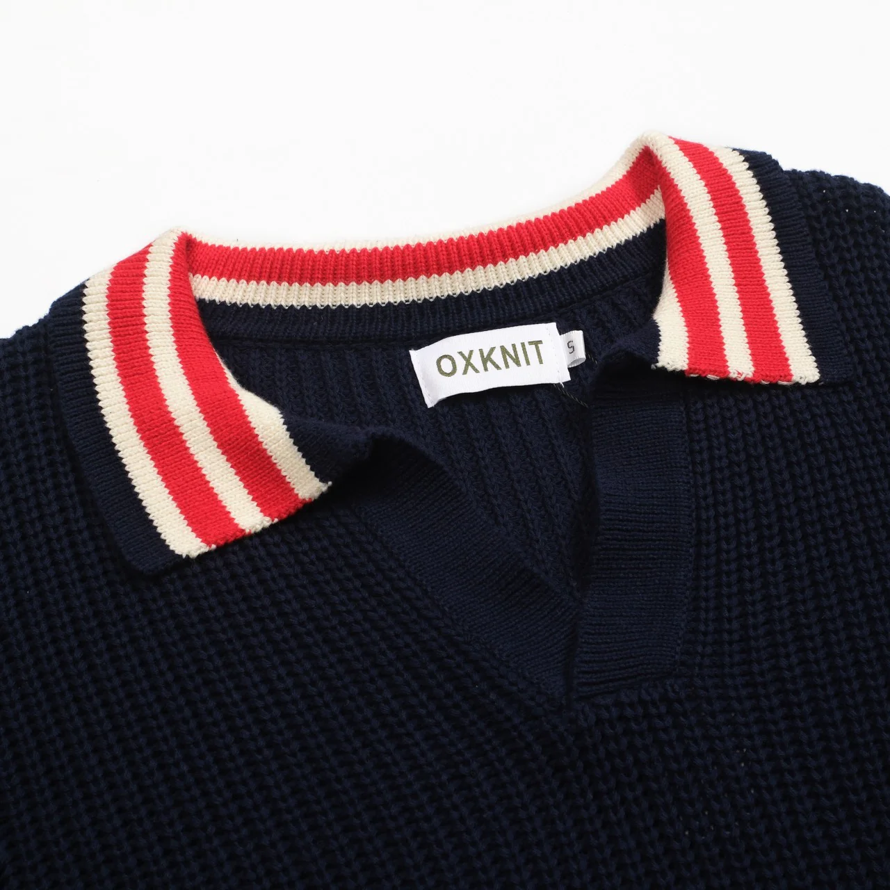 Men's dark blue retro V-neck knitwear - Image 4