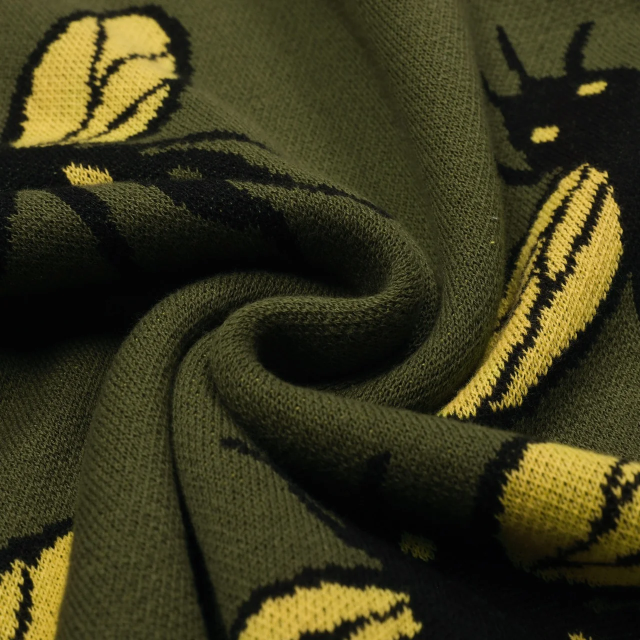 Men's Green Bee vintage V-neck knit polo - Image 8
