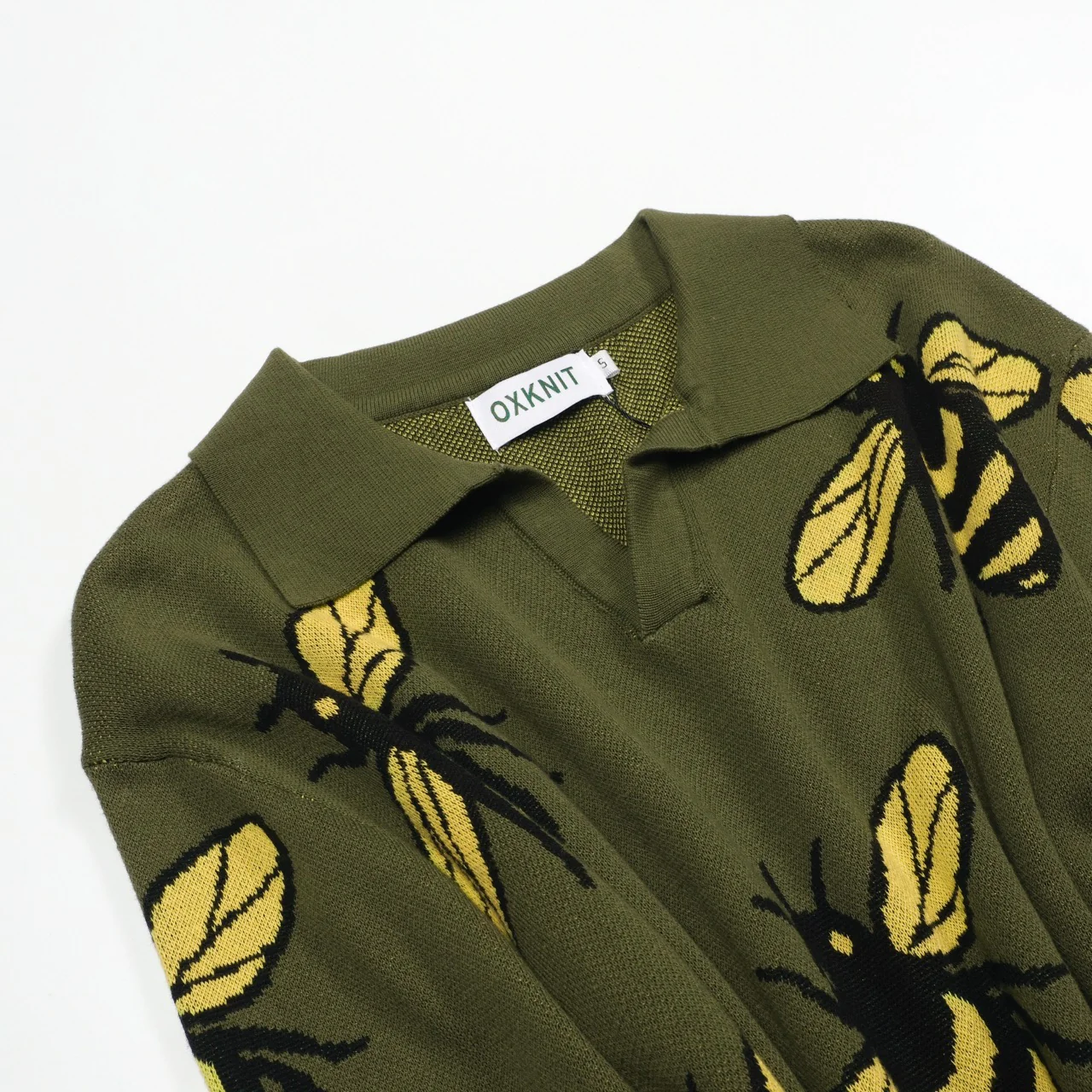 Men's Green Bee vintage V-neck knit polo - Image 9