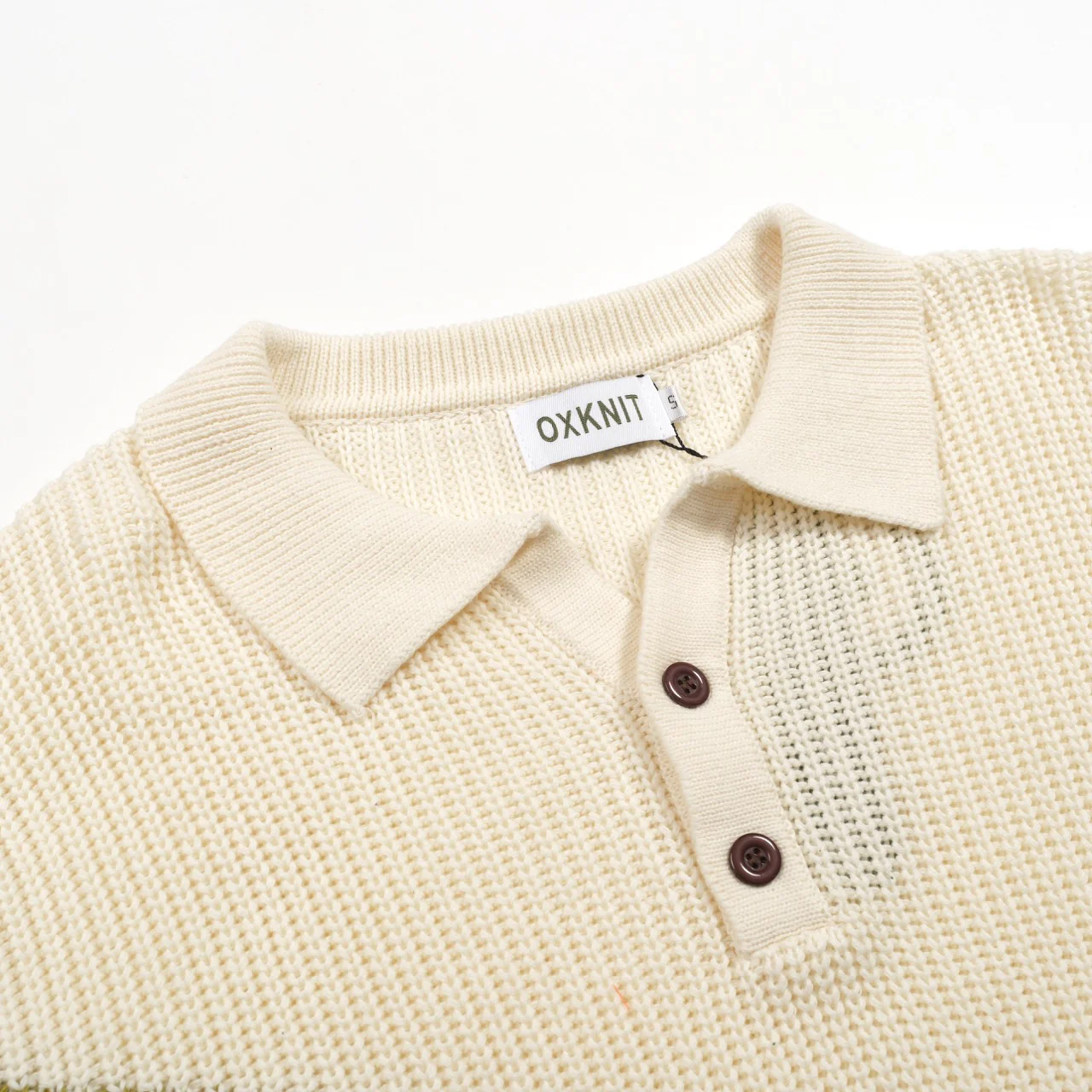Men's green color-blocked retro V-neck polo shirt - Image 4