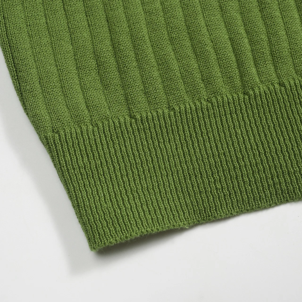 Men's green pit bar vintage knitted cardigan - Image 6