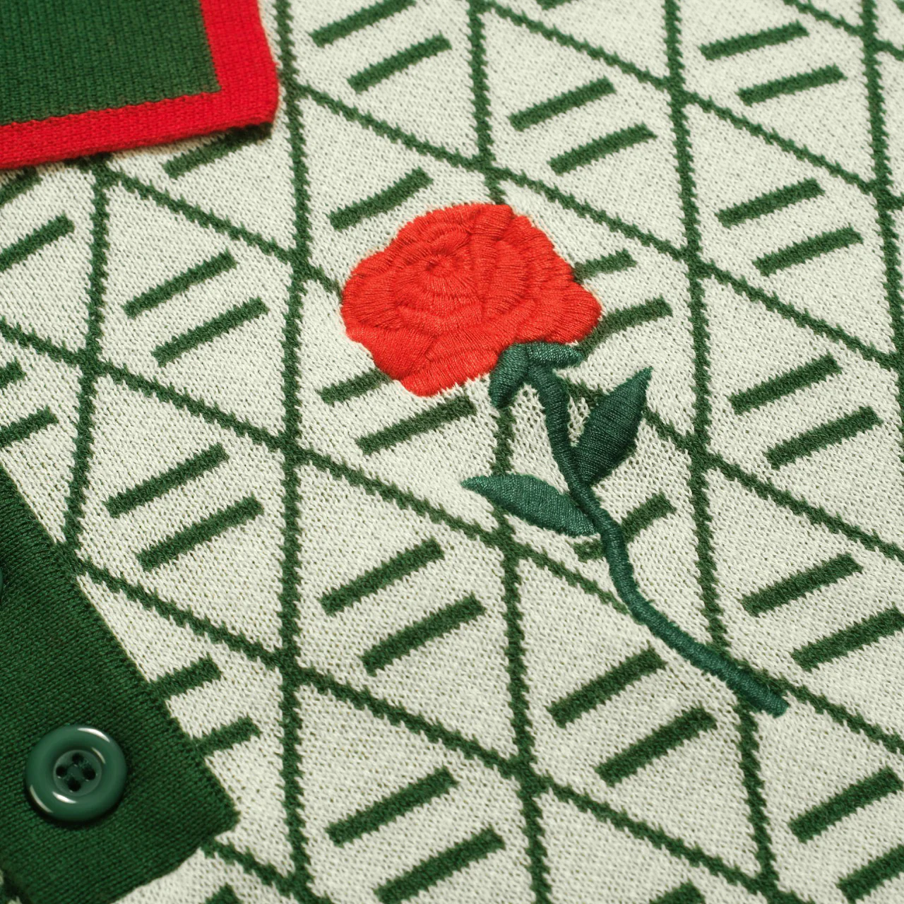 Men's green vintage graphic embroidered V-neck polo shirt - Image 4