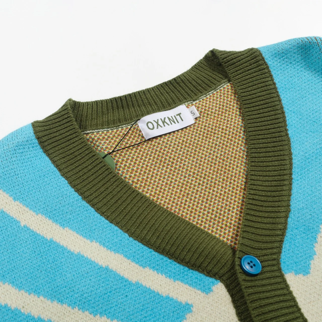 Men's green vintage jacquard art sweater jacket - Image 4