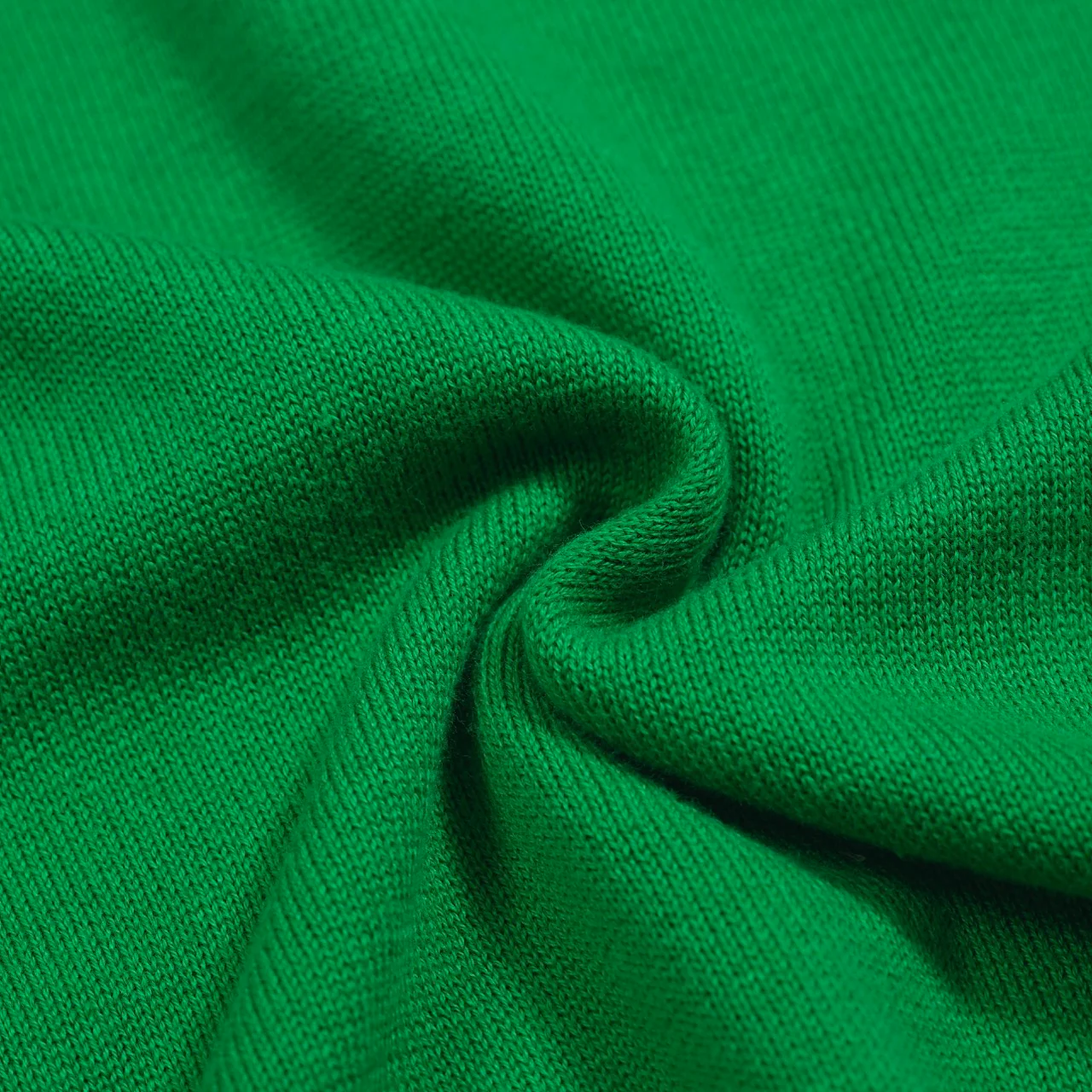 Men's green vintage striped V-neck polo shirt - Image 7