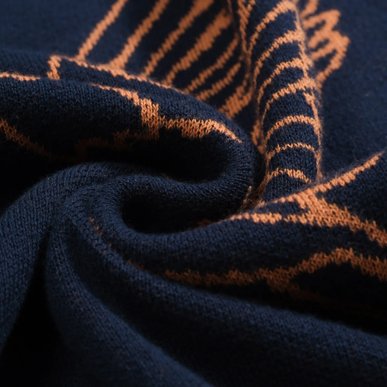Men's navy Flying Crane art jacquard knitted polo shirt - Image 10