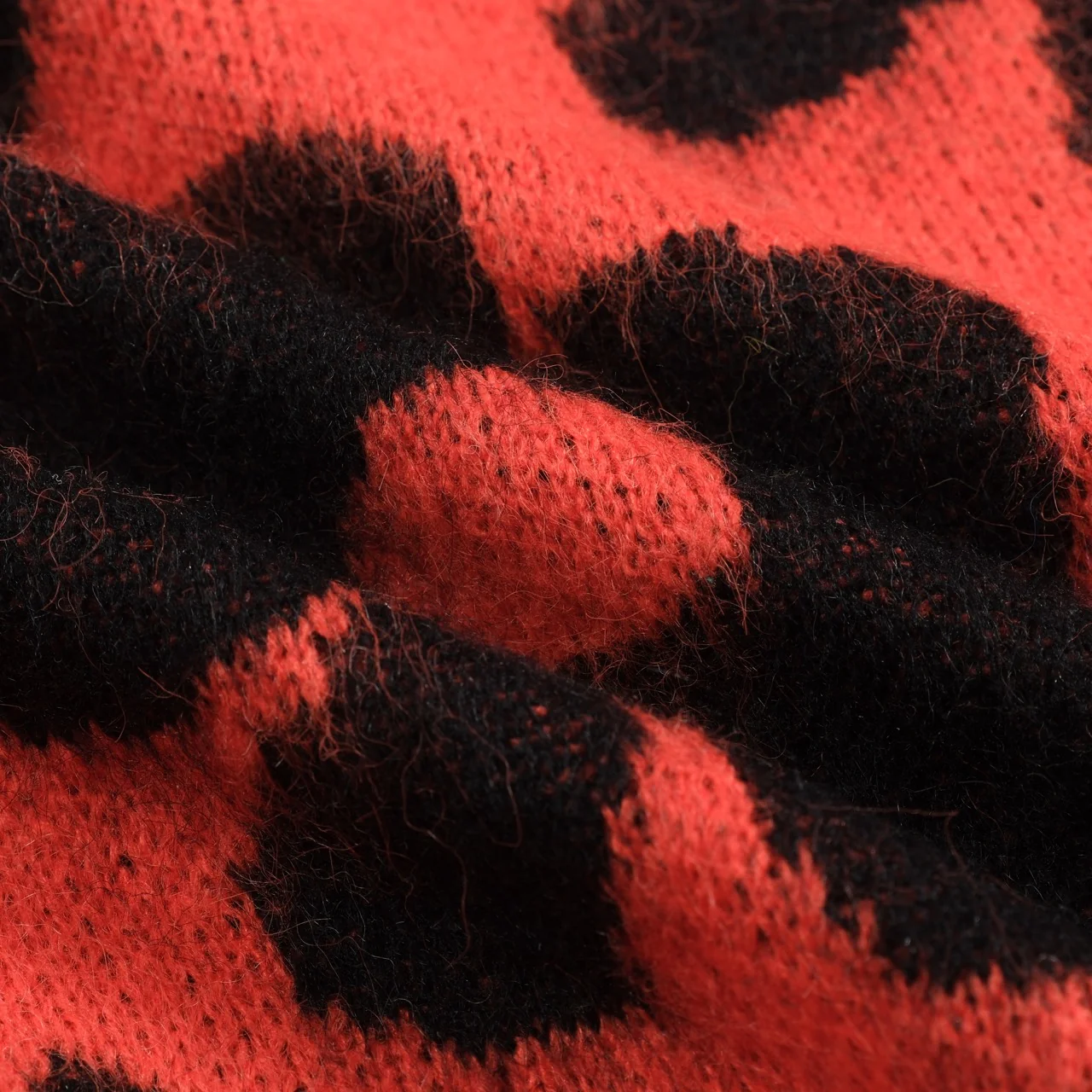 Men's red floral plush knit sweater - Image 8
