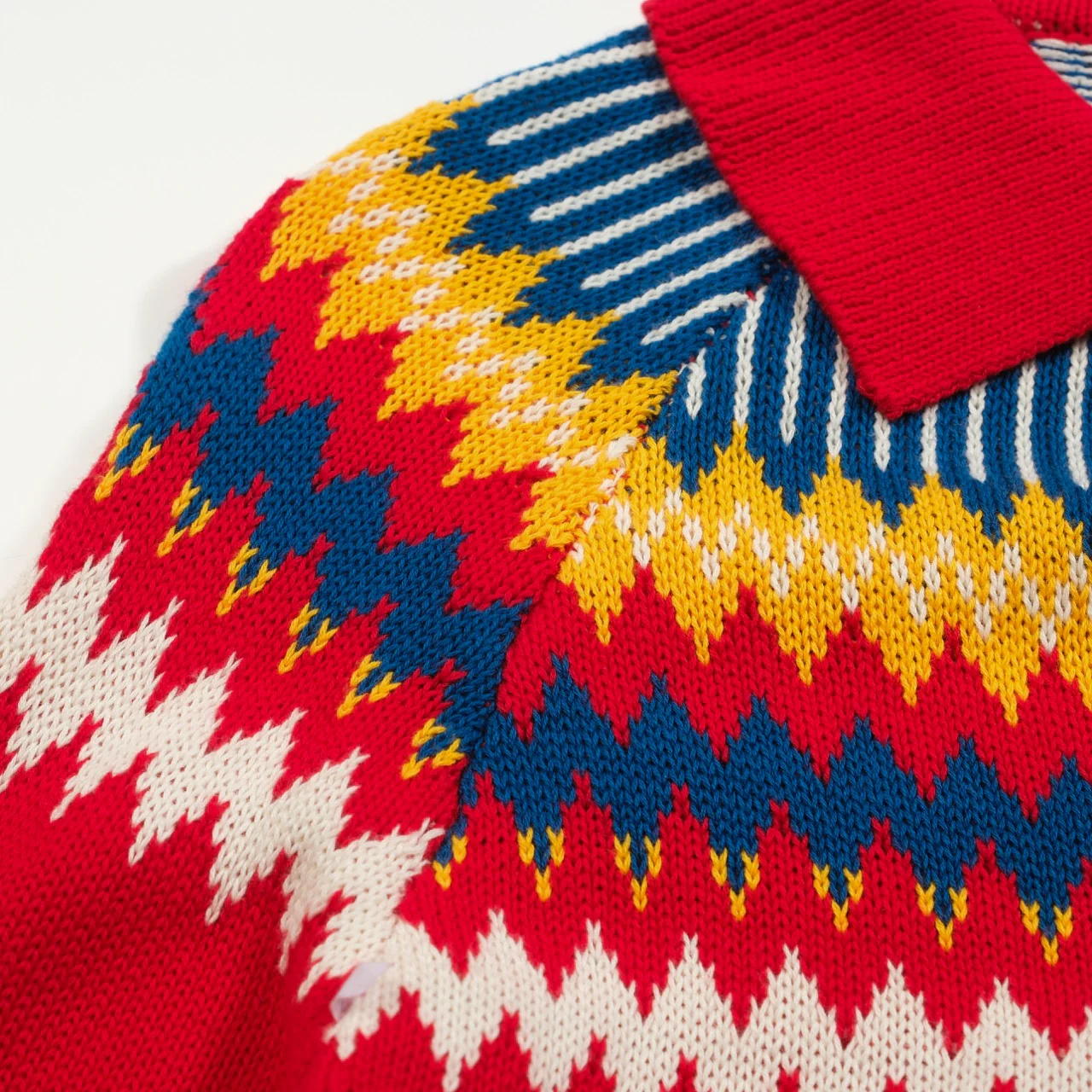 Men's red vintage knitted polo shirt - Image 2