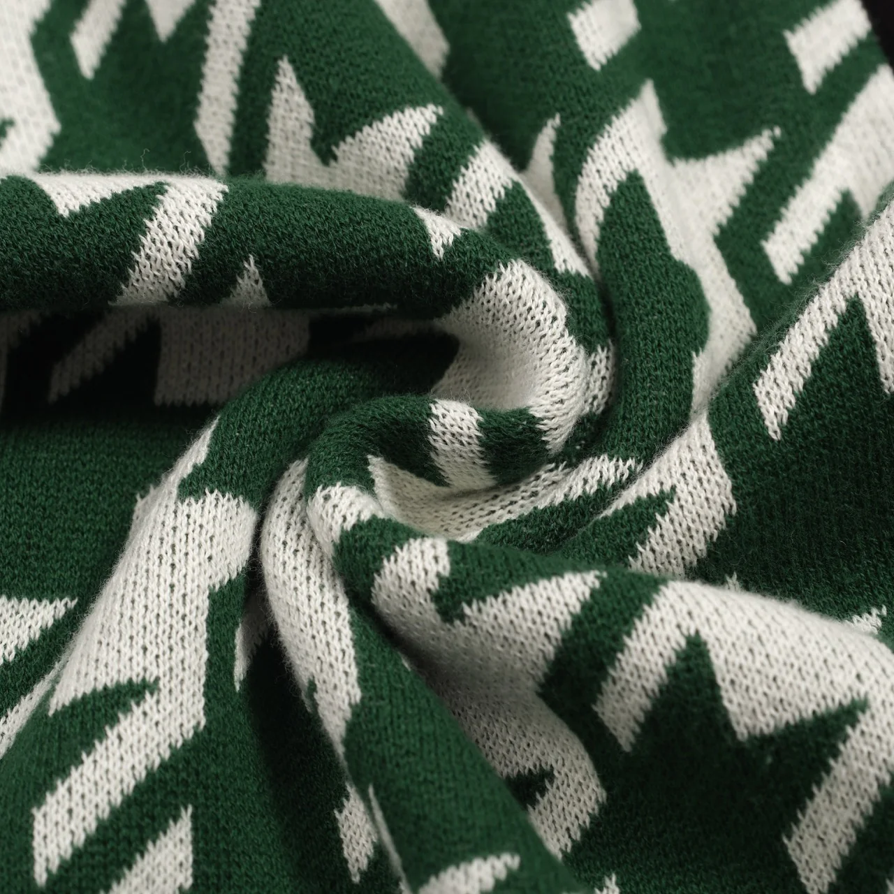 Men's vintage green vintage jacquard knitted cardigan - Image 10
