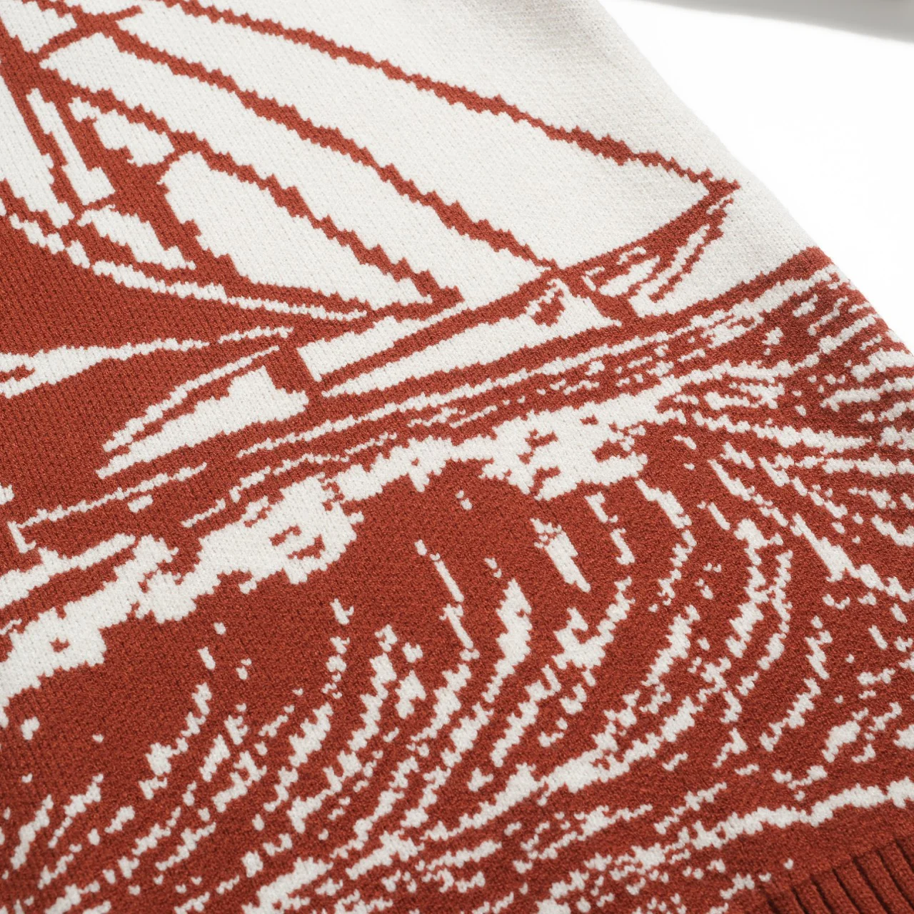 Men's red brown 1960s vintage jacquard sweater - Image 2