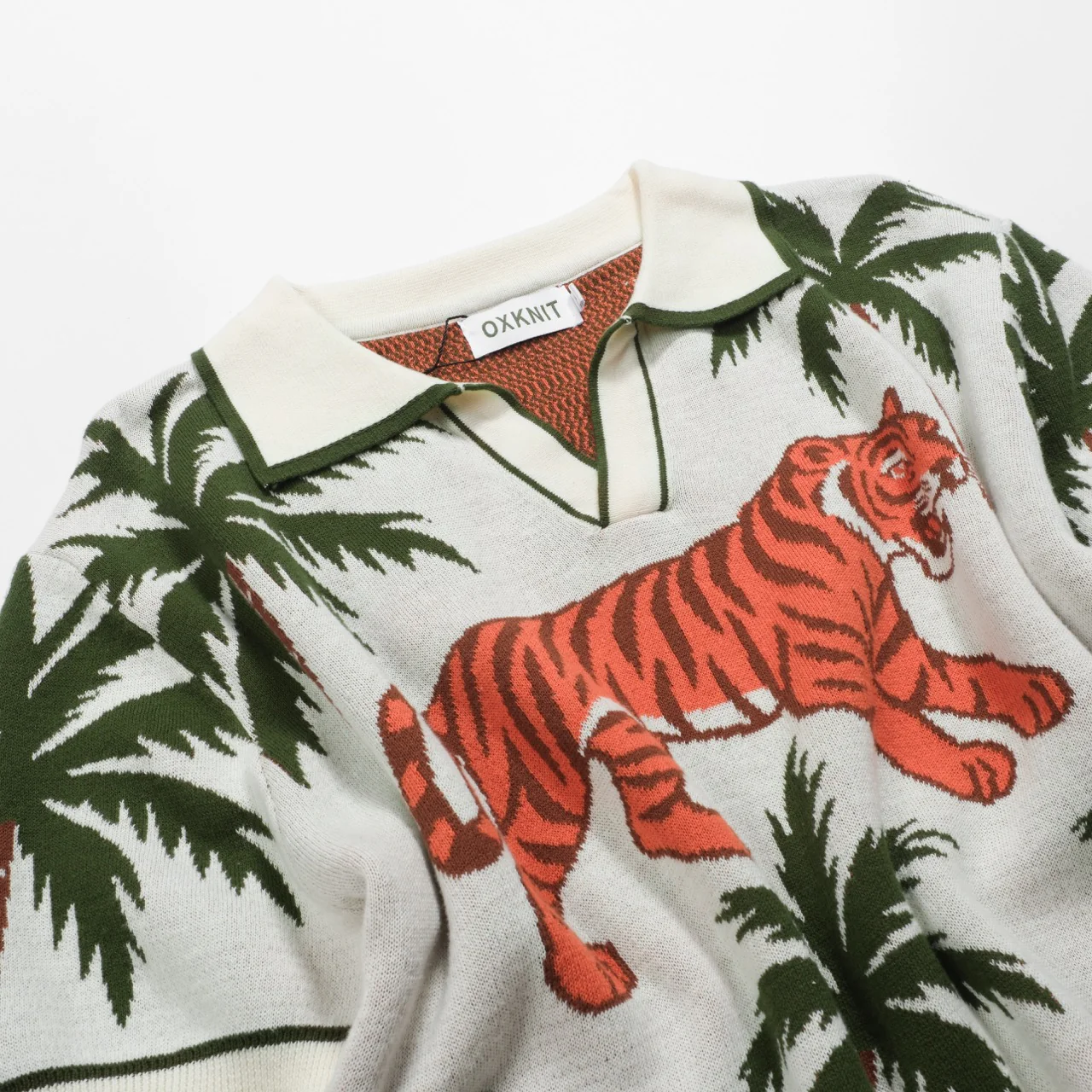 Men's white apricot animal garden jacquard V-neck polo shirt - Image 8