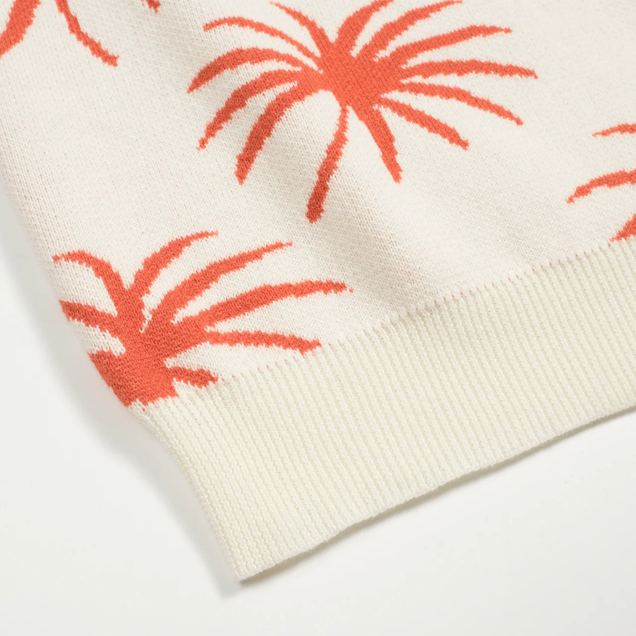 Men's white coconut tree tiger jacquard V-neck knitted polo shirt - Image 7