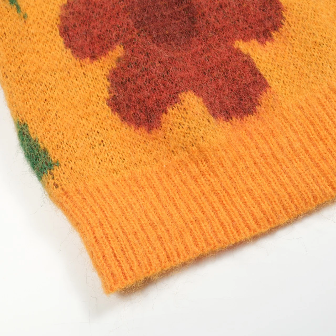 Men's yellow jacquard plush vintage knitted sweater - Image 5