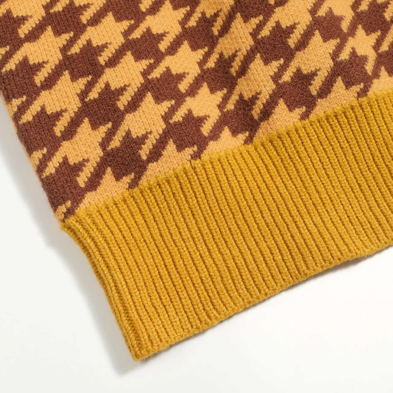 Men's yellow primrose jacquard sweater jacket - Image 7