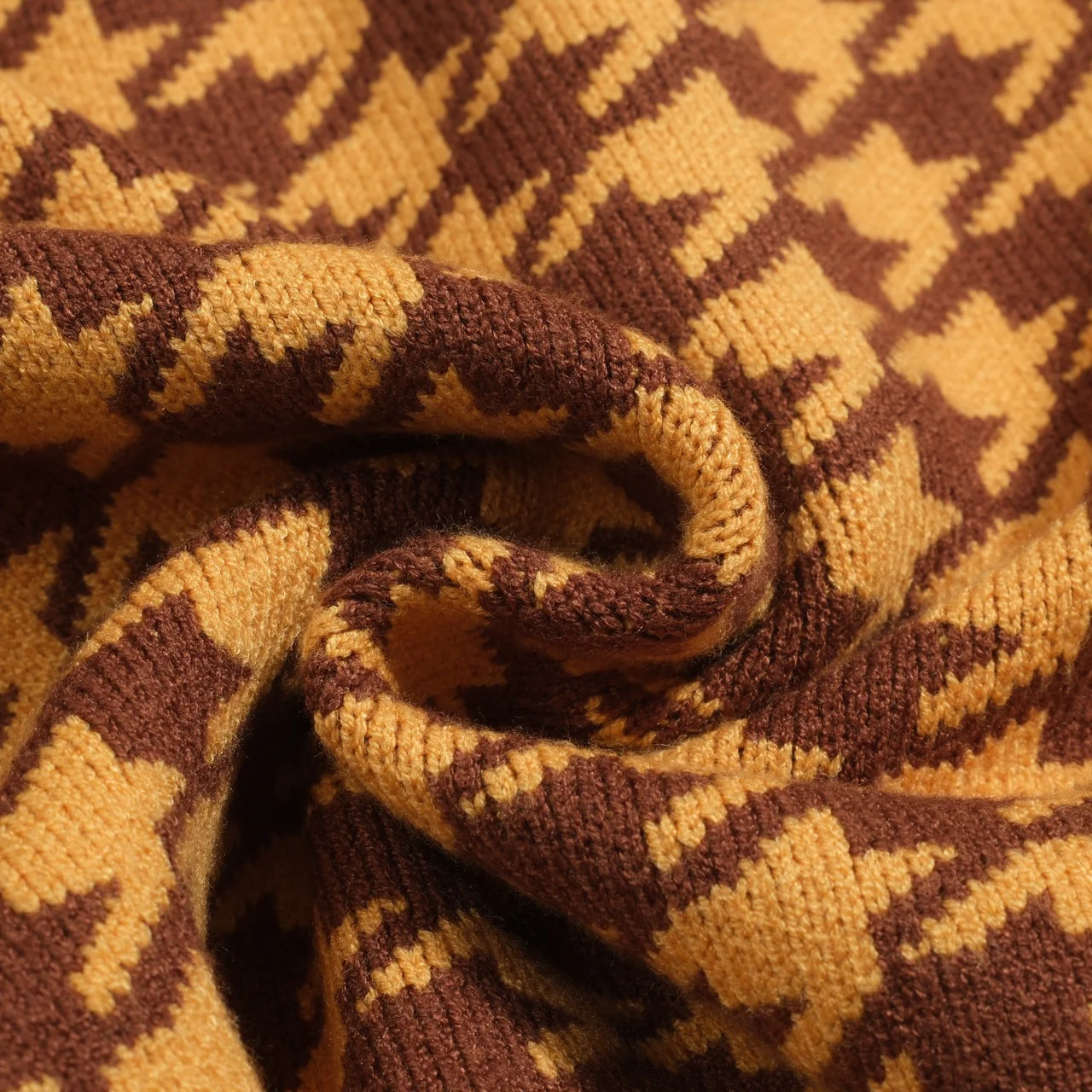 Men's yellow primrose jacquard sweater jacket - Image 9