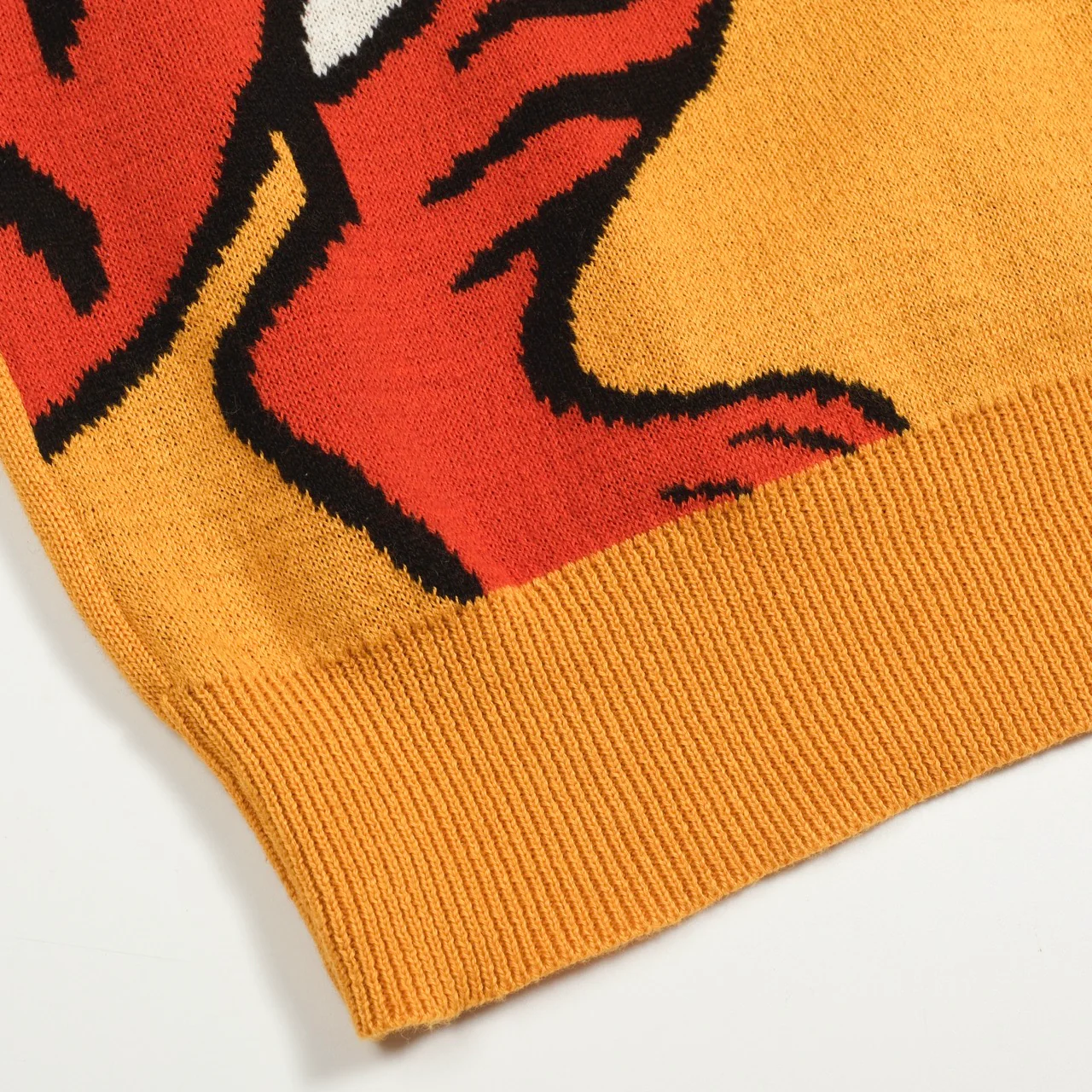 Men's yellow tiger Jacquard vintage knit polo shirt - Image 6