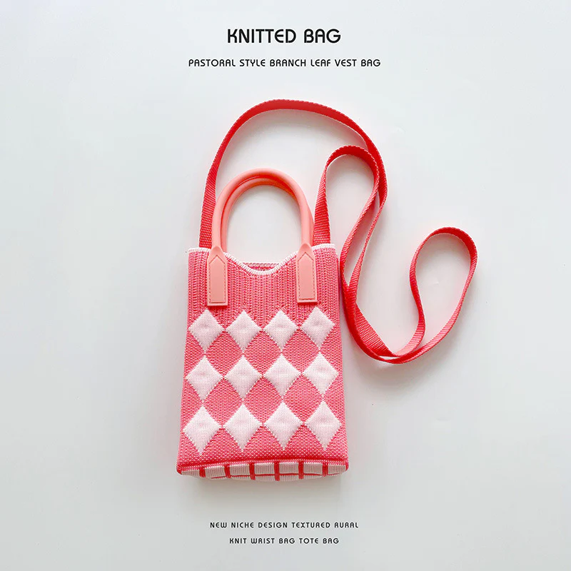 Vintage Diamond Knit Crossbody Phone Bag - Image 7