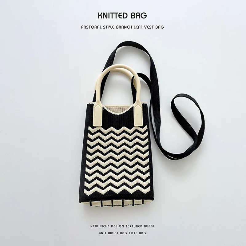 Vintage Diamond Knit Crossbody Phone Bag - Image 8