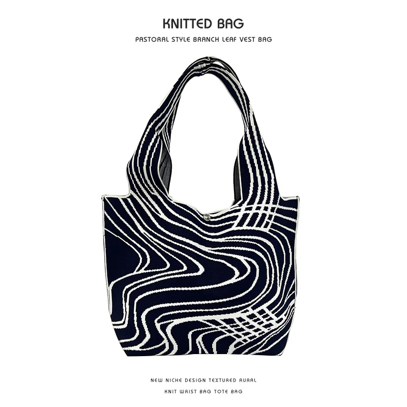 Wheat ear knitted small square handbag - Image 11