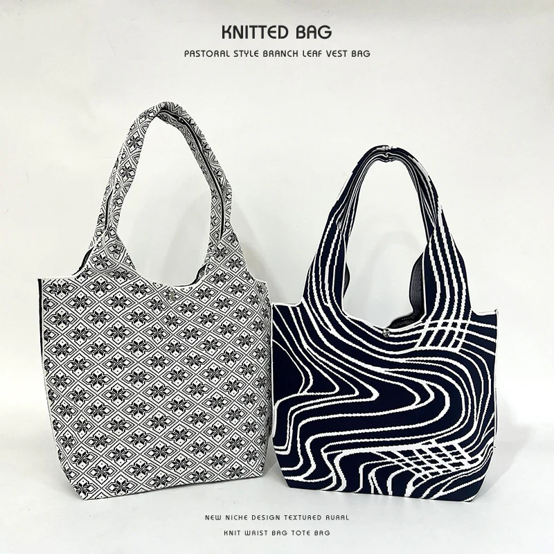 Wheat ear knitted small square handbag - Image 5