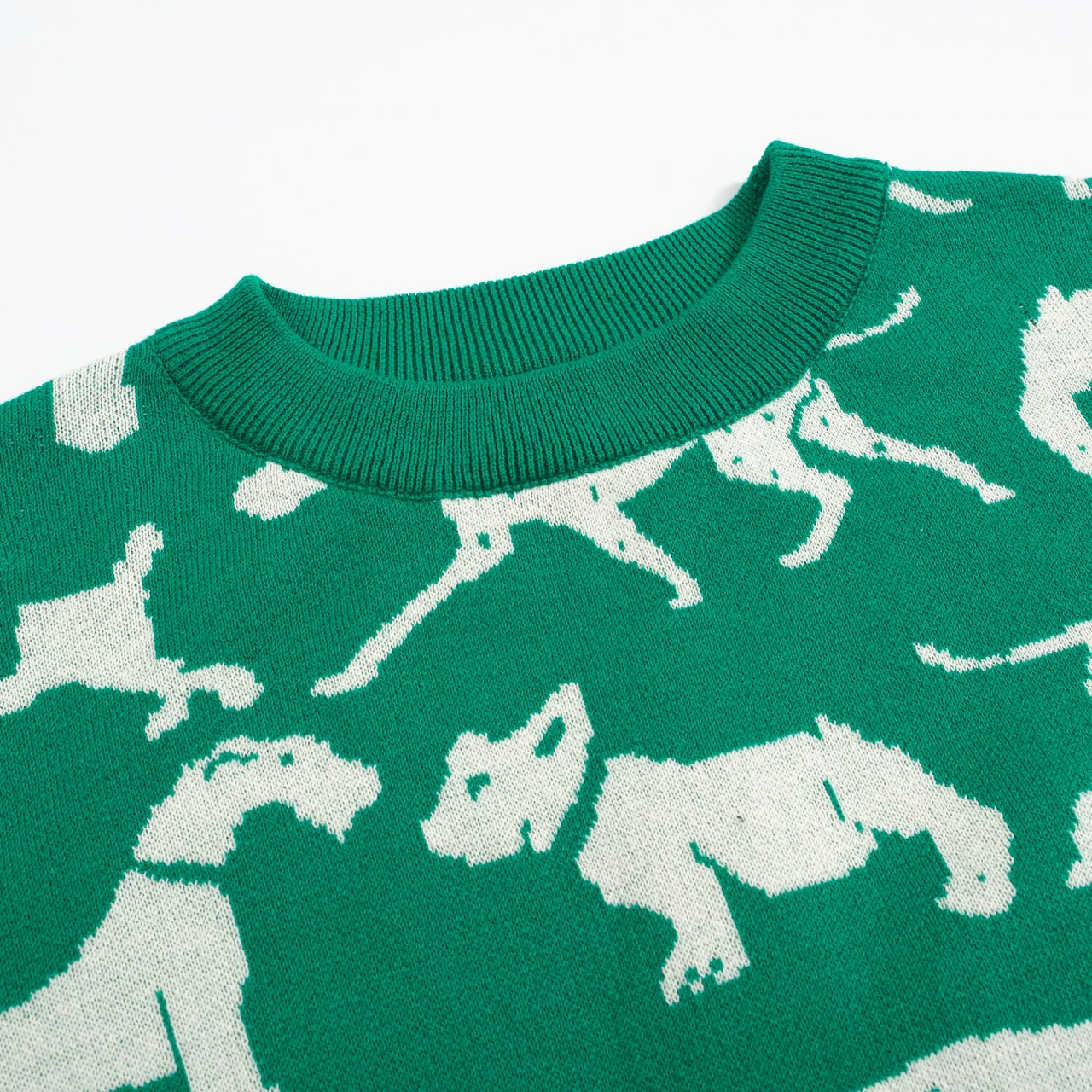 Women's Retro Dog Print Knit Tee – Green-Cropped Length - Image 4