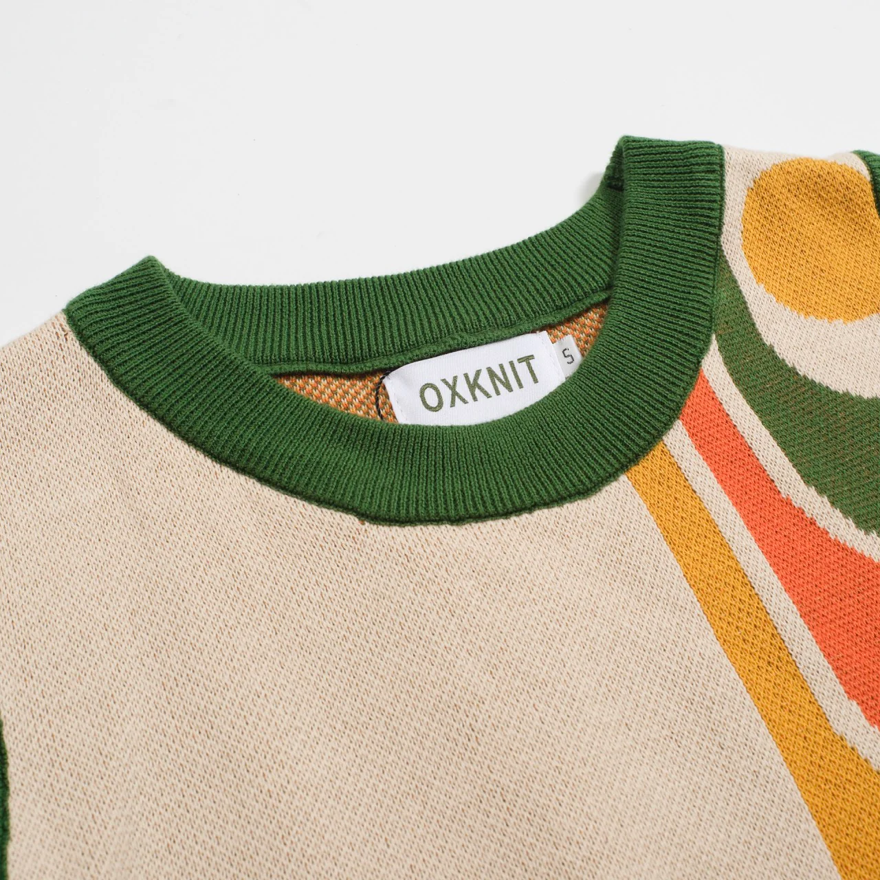 Women’s Retro-Inspired Knit Set with Bold Geometric Graphic - Image 13
