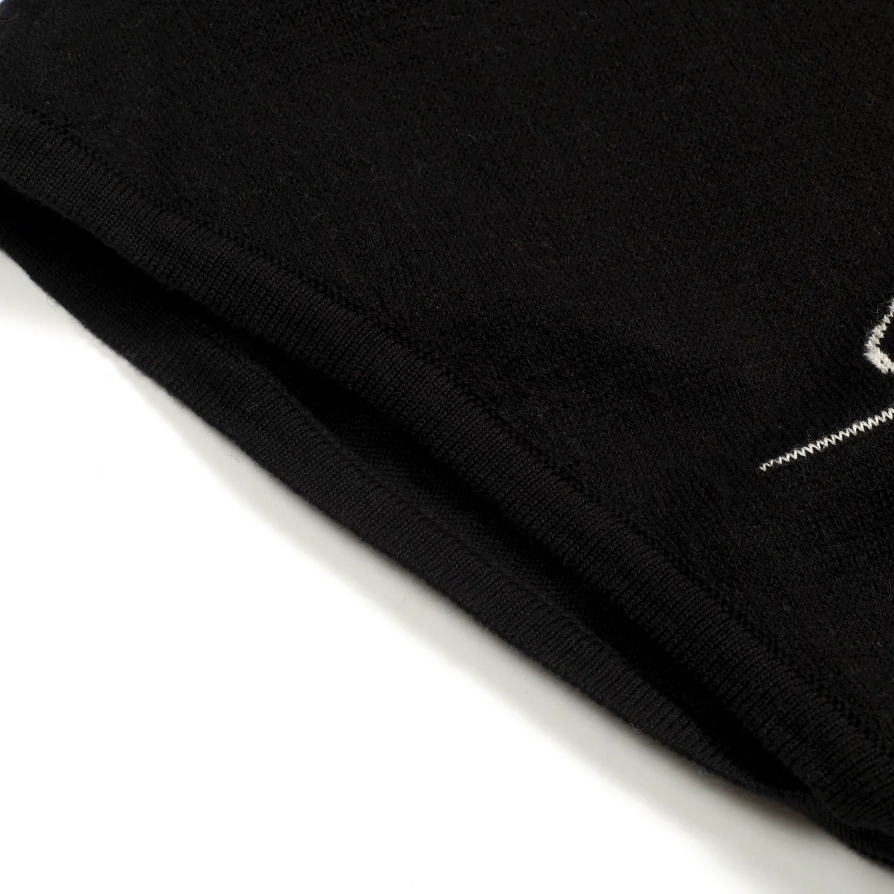 Women's black cross shoulder knit T-shirt - short version size - Image 5