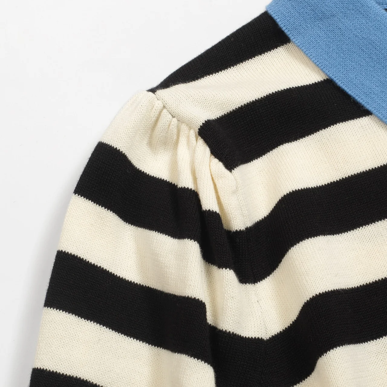 Women's black striped bubble sleeve knitted polo - Image 6