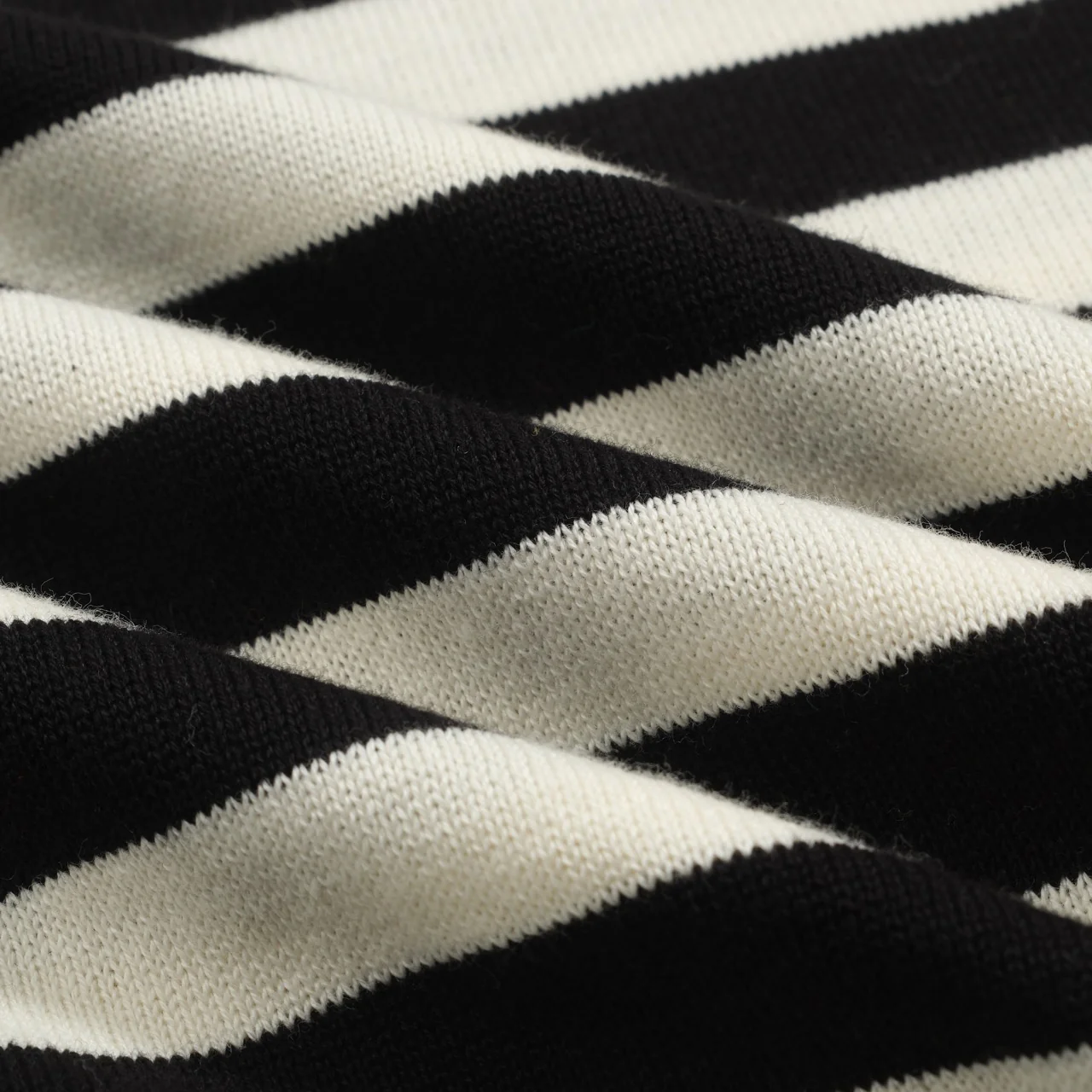 Women's black striped cat embroidered knitwear - Image 8
