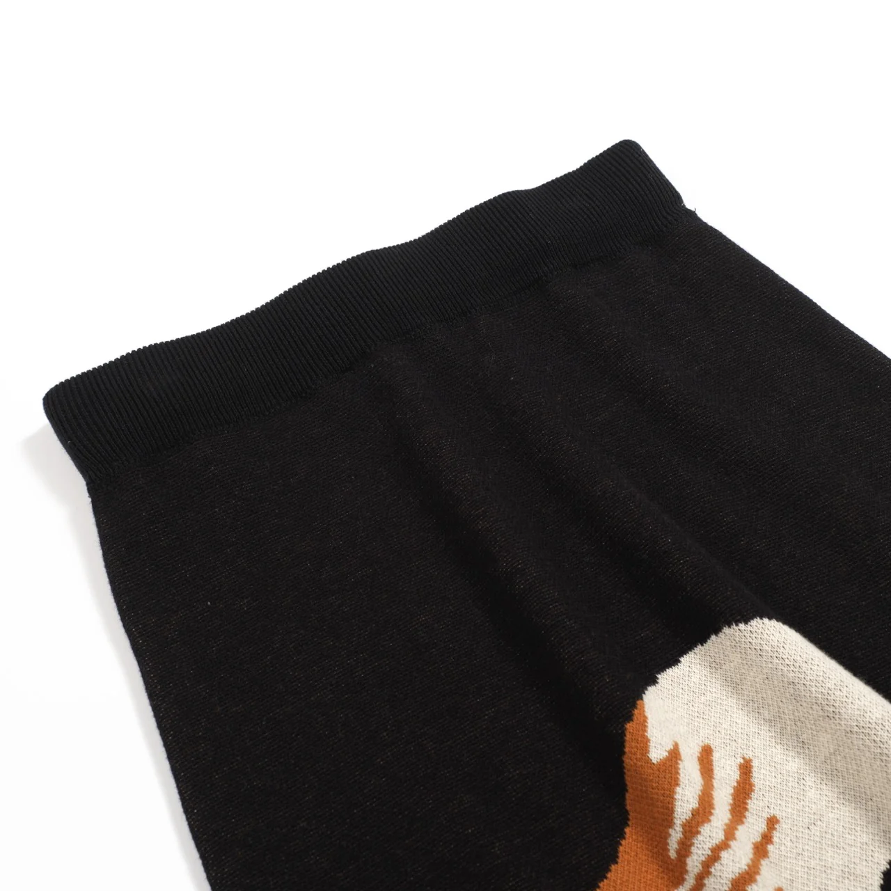 Women's black tiger print vintage knit skirt - Image 9