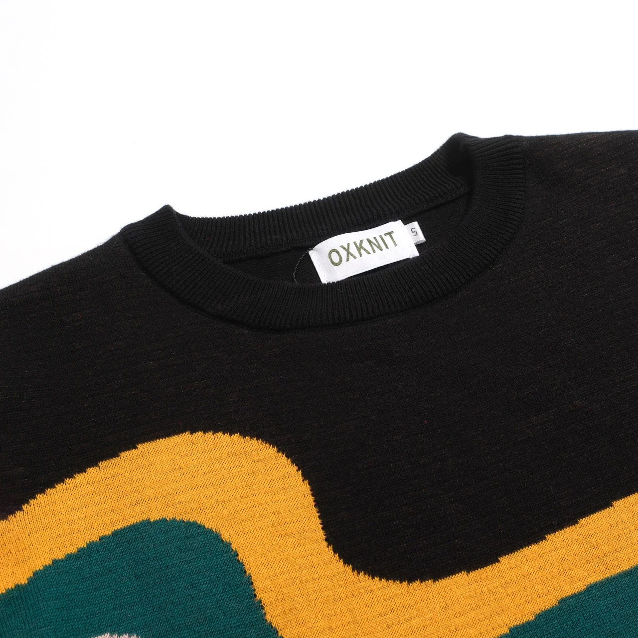 Women's black wavy jacquard retro knitwear - Image 4