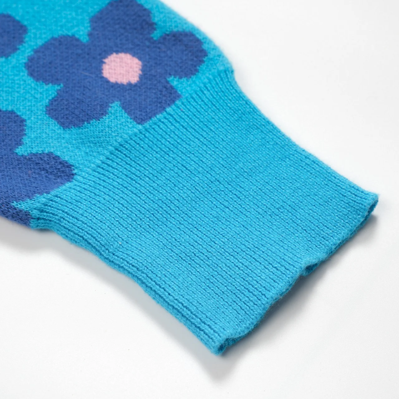 Women's Blue floral Jacquard vintage knitwear - Image 8