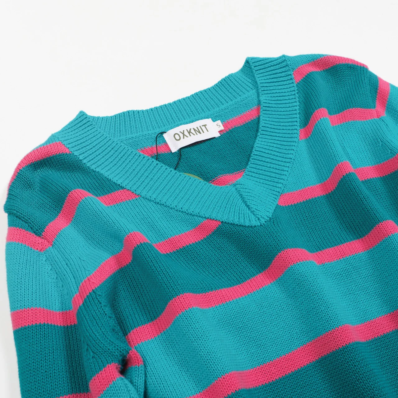 Women's blue striped jacquard V-neck knitwear - Image 9
