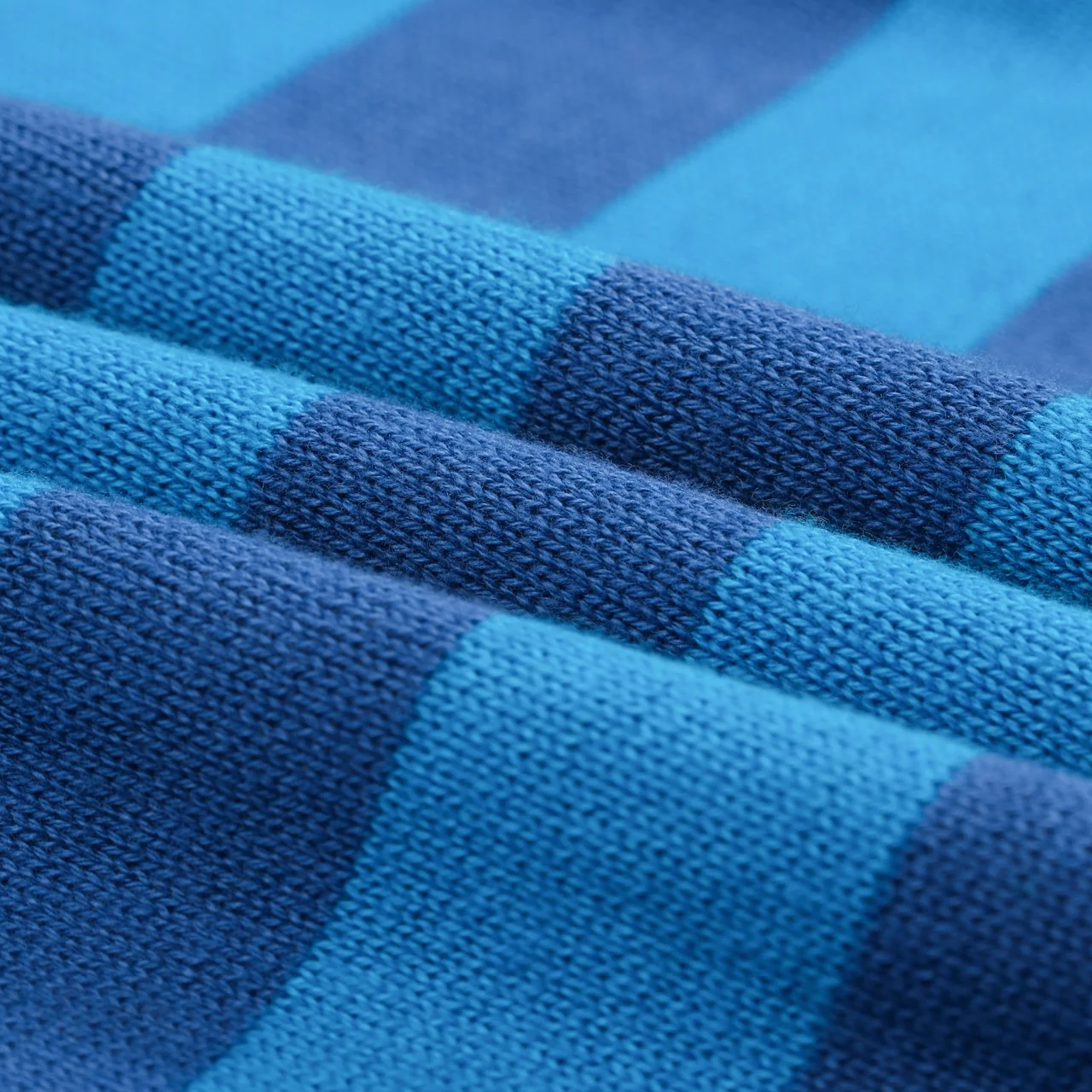 Women's blue striped vintage collage knitwear - Image 7