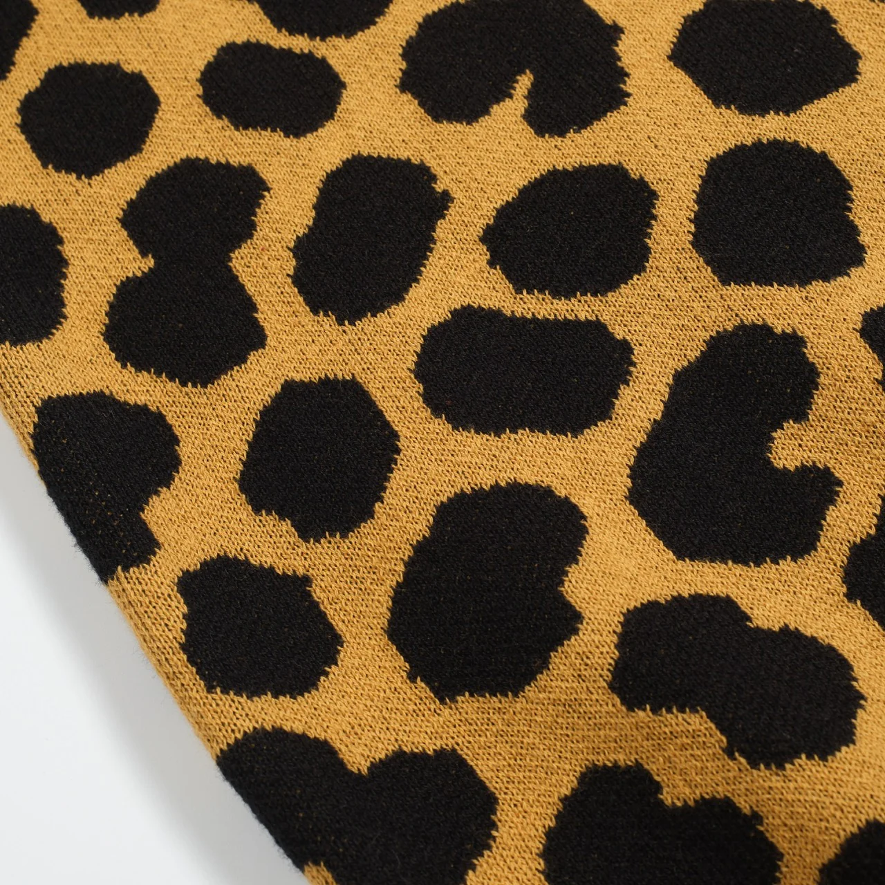 Women's brown leopard print jacquard V-neck knit T-shirt - Image 7